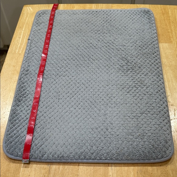 Better Homes And Gardens Gray Bath Mat - Picture 2 of 7